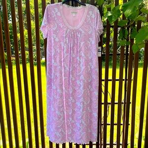 Miss Elaine Pink Nightgown Short Sleeves with Pockets And Lace Trim